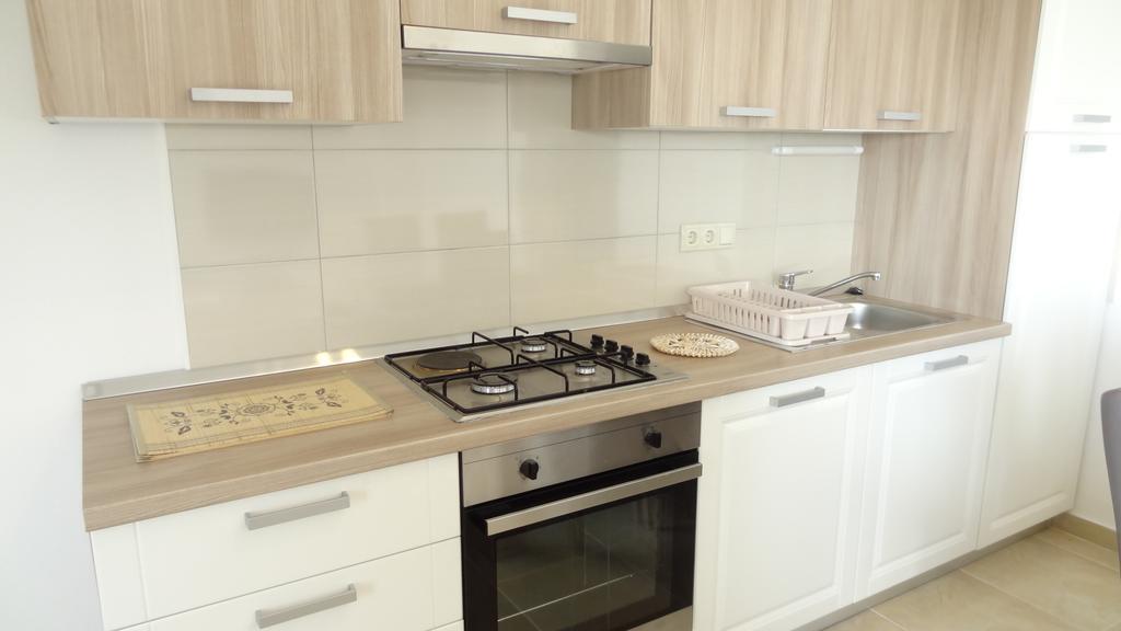 Apartments Braco Seget Vranjica Exterior photo